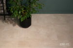 Кварцвиниловый SPC ламинат Vinilam Ceramo Stone Бетон Белый 71615 940×470×6 — изображение 5